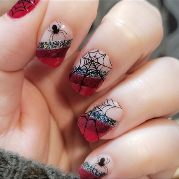 Color Street Web of Lies Clear Overlay Spiders Webs Real Nail Polish Strips - Picture 4 of 10
